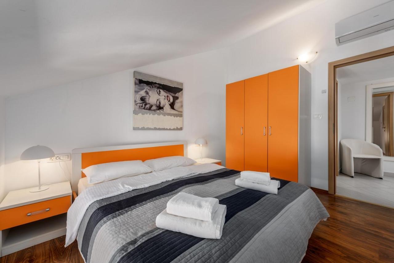Apartments Dante ウマグ エクステリア 写真